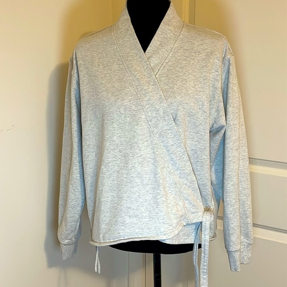 Athleta Tops - Athleta Gray Cross Front w/ Tie Sweatshirt Size Large